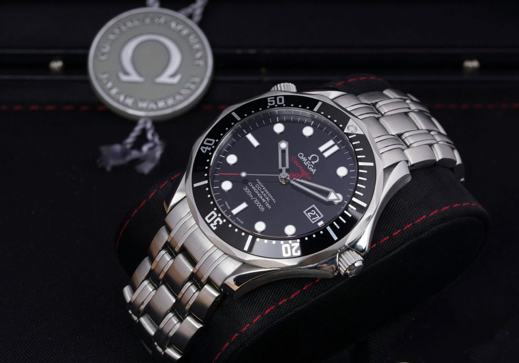 Omega 007 luxury watch